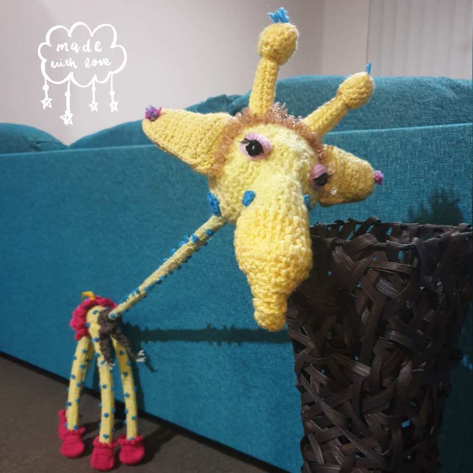 crochet giraffe amigurumi free pattern